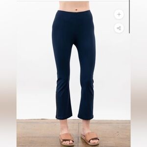 Elaine Kim Navy Tech Stretch Cropped Side Zip Legging Mitra Size Small